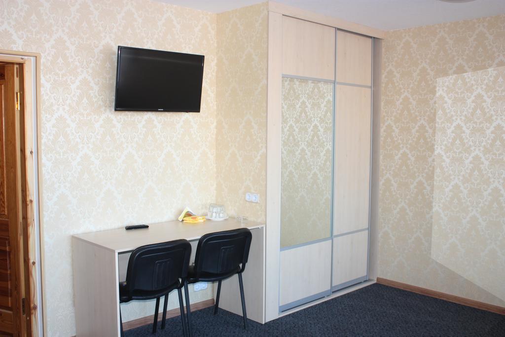 Balvi Hotel Экстерьер фото
